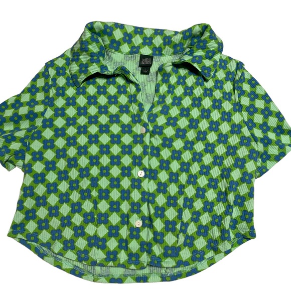 wild fable Tops - Wild Fable Green Button Up Collared Crop Top Large